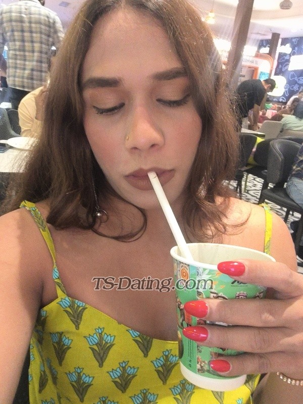 feedphoto-Zoyashake-4733998  Zoyashake feed photo