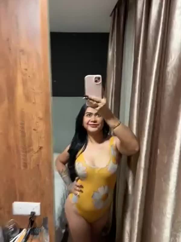 feedvid-Sarah1605-1222616  Sarah1605 feed video