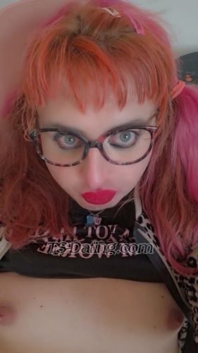 trans girl ALEXIAAVARA 9403040 trans girl ALEXIAAVARA 9403040