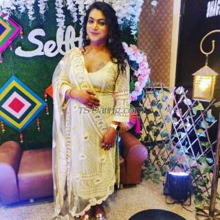 trans girl Aaliya 8699944 trans girl Aaliya 8699944