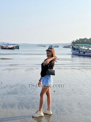 trans girl Aaliyakhan07 9284300