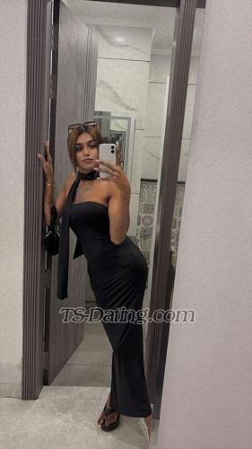 trans girl Adiira 2479284