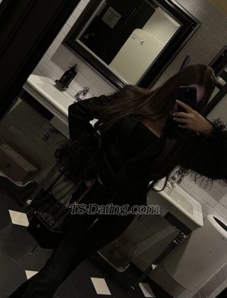 trans girl Adrianaluchi 7996342