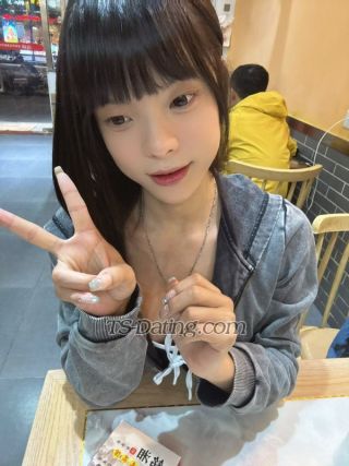 trans girl Aggie 0571867