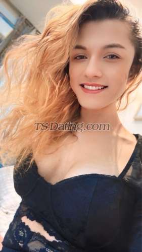 trans girl AkiraDanii 8016660 trans girl AkiraDanii 8016660