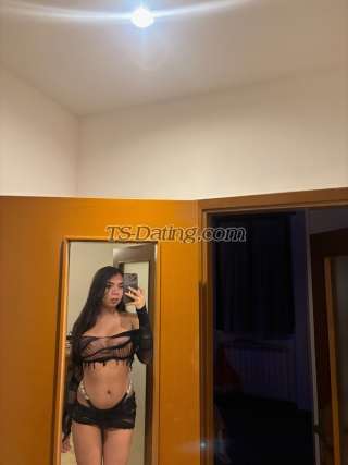 trans girl Alessia11 0130323