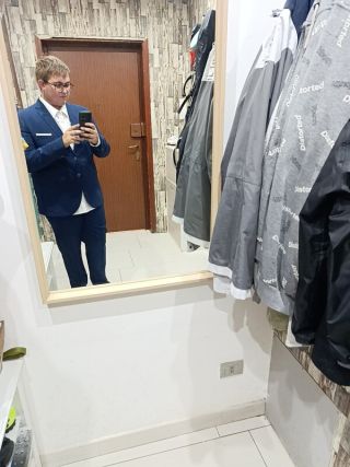 Alex1807-3382937
