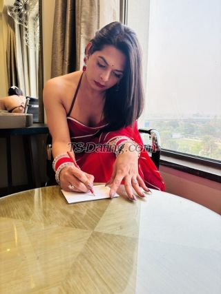 trans girl Alinaroy 5753668