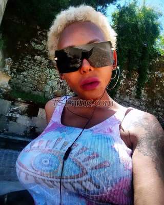 trans girl AlineBlinelo 2106474 trans girl AlineBlinelo 2106474