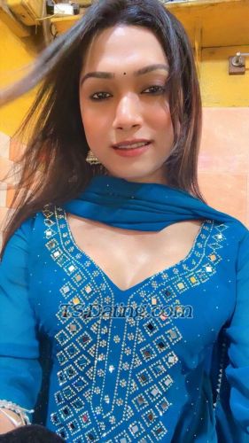 trans girl AluringAhira 2841288 trans girl AluringAhira 2841288