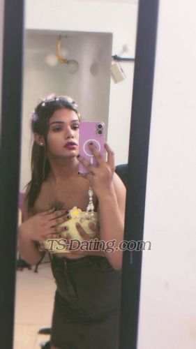 trans girl AmanatJaan 3057473