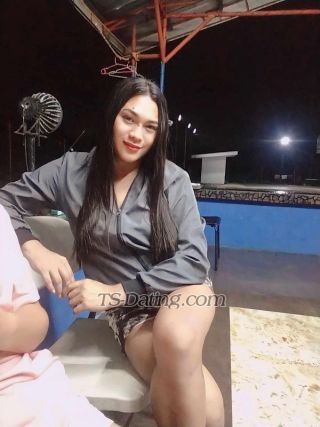 trans girl AmazingJoan28 1749330 trans girl AmazingJoan28 1749330