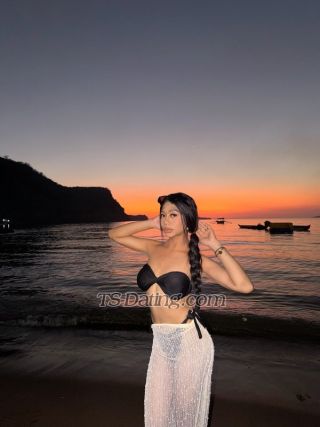 trans girl Amirasohott 5770994