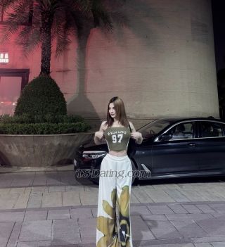 trans girl Amyscarlet 9785456