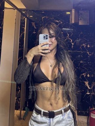 trans girl Andiwang 2450445