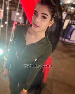 trans girl AngelNilasha 9150812