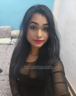 trans girl AngelRhuhi 5372744