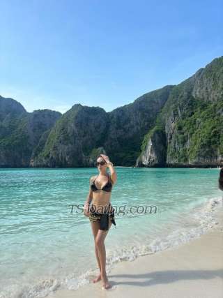 trans girl AnnaLuisa 1876548