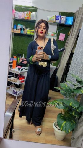 trans girl Anshikaa 9482276 trans girl Anshikaa 9482276