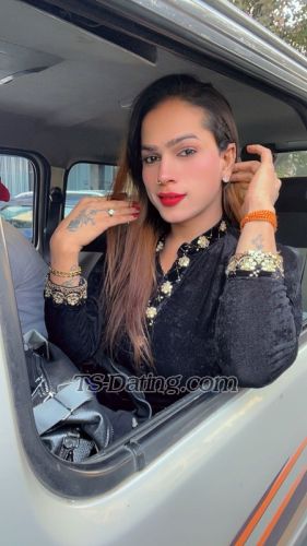 trans girl AshleyKour 2155345