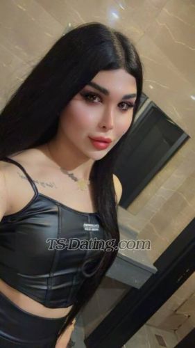 trans girl Assal 1275333