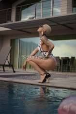 AthenaTS Paris Transex Una vera dea del piacere, una ninfa della trasgressione, una venere della passione. ATTIVI E PASSIVI completissimi e veramente favolosi nell'arte del benessere e del relax che vi farò vivere con le mie mani. Amo fare tutto bene, fin dall'inizio sarai la mia priorità, e ti darò tante coccole che ti faranno pensare sempre a me e ti aspetterò sempre... SONO ESATTAMENTE COME VEDETE IN FOTO E PIÙ BELLA IN DIRETTA!