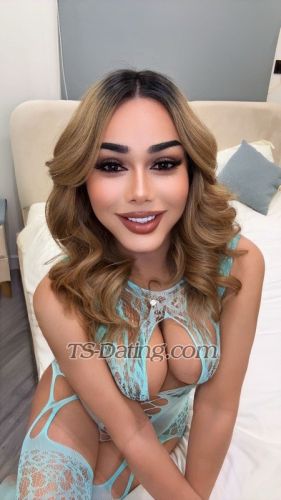 trans girl Atomza 1623480 trans girl Atomza 1623480