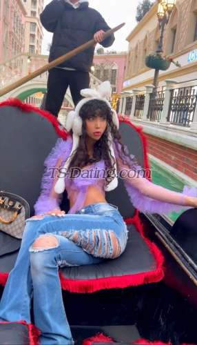 trans girl Atrina 0243272