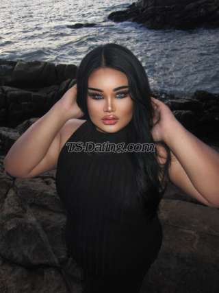 trans girl August254300 1781687 trans girl August254300 1781687