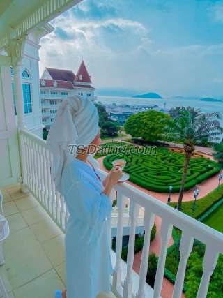 trans girl Aura99 8391347