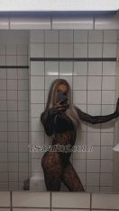 Aurora001 Prishtina Transex Olá, sou uma nova trans na cidade há alguns dias, se você quer se encher de amor e sensualidade não hesite em entrar em contato comigo 🥰