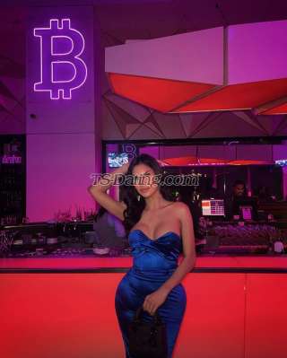 trans girl AvyeLuna 0747359 trans girl AvyeLuna 0747359