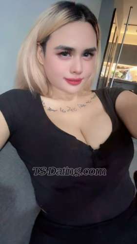 trans girl AyuRaudah 1620646 trans girl AyuRaudah 1620646