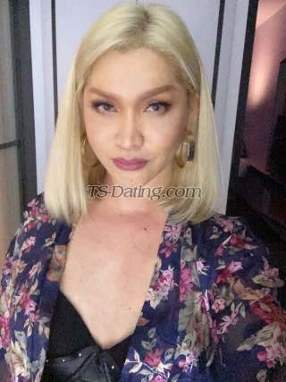 trans girl aWhora 3289730 trans girl aWhora 3289730