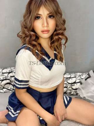 trans girl BeccaDelight 9781812