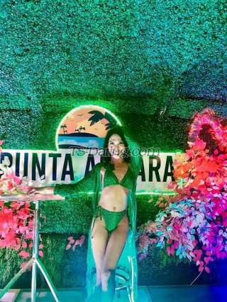 trans girl BedazzleMe 3764168