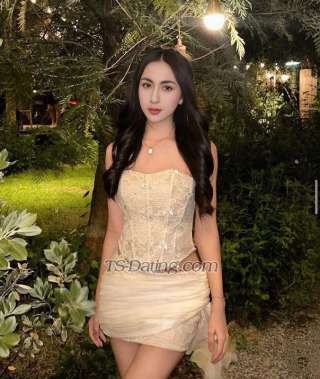 trans girl Beemeiliga 9825023