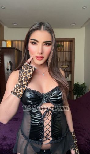 trans girl Bella22 6935956