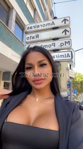 trans girl Bellaputri 1906325