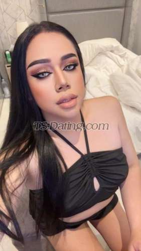 trans girl Bina0808 5675309