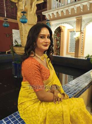 trans girl Bipss 9018051 trans girl Bipss 9018051