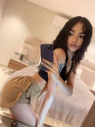 trans girl Bowie1998 7168242