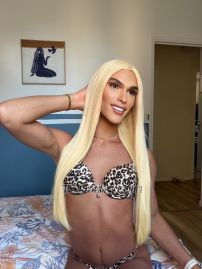 Brenda chaud Belgrade Transex Hello my loves!  brendasalope
I am the BEAUTIFUL, UNIQUE AND EXCLUSIVE WOMAN. Beautiful, very young and naughty, adorable, HOT, super beautiful, I'm new and only passing through the area.
I invite you to come meet me to relax!
With me, possible:

 
Very active passiv 21cm gross
Some services are extras, and others are included in the rates, don't hesitate to ask me beforehand.
100% real photo.
Hygiene and discretion.
Very kind, pleasant, friendly, with me, no surprises. I'm the ideal company for you!

I don't answer withheld numbers.
No private numbers.
