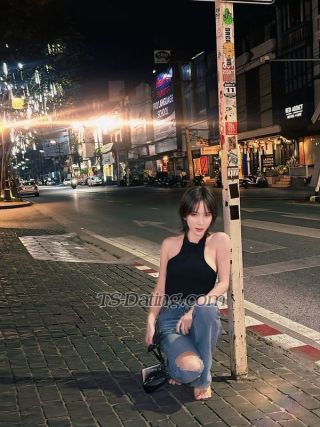 trans girl CARAKISSS 8907857