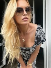 Camy Sepulveda Poznan Transex ⭐️ НЕЗАВИСИМАЯ ТРАНС КАМИЛЛА ⭐️ Привет, ребята, Горячая девушка смешанной расы из Португалии!! Я впервые в вашем городе и невероятно рада быть здесь. С красивым лицом, грязными мыслями, великолепным телом, великолепной грудью DD и приятным сюрпризом. Я очень гибкая в своих услугах: могу предложить услуги девушки, доминирование, грубость, заботу/нежность... Всё включено! Оральный секс в обе стороны, проникновение и/или получение, римминг, французские поцелуи, общение. Я сама предпочитаю быть более грязной и доминирующей, поскольку у меня нет табу, но, как я уже говорила, я подстроюсь под ваши потребности, чтобы вы были довольны! Для меня всё — игра. имеете в виду что-то конкретное? спросите меня. Ты новичок? Позволь мне о тебе позаботиться. Я буду с тобой хорошо обращаться. Я отлично лажу с новичками. Позвоните мне, чтобы записаться на прием. Если я не смогу ответить на ваш звонок, пожалуйста, повторите попытку через 10 или 15 минут. Со мной вы получите только САМОЕ ЛУЧШЕЕ!!! БЕЗ СЕКСА БЕЗ ПРЕЗЕРВА!!! Xoxo Камилла Сепульведа! ⭐️ ОБРАТИТЕ ВНИМАНИЕ ⭐️ *Во-первых, я не проститутка, а профессиональный эскорт, поэтому в данном случае это означает, что любые требуемые гонорары или денежные выплаты за услуги совершеннолетнего лица для моделирования предоставляются ТОЛЬКО за предоставленное время и общение. Всё остальное, что может произойти или не произойти, является вопросом личного выбора и личных предпочтений двух или более совершеннолетних лиц по обоюдному согласию и не является предметом договора и не требует заключения договора каким-либо образом. *Во-вторых, это не предложение услуг или проституции. Оплата взимается только за потраченное время. Я оставляю за собой право отказаться от встреч, если сочту это необходимым. Связываясь со мной (по телефону, SMS, электронной почте), вы соглашаетесь со ВСЕМИ условиями и настоящим ПОДТВЕРЖДАЕТЕ, что не являетесь сотрудником правоохранительных органов, использующих это объявление для моего ареста.