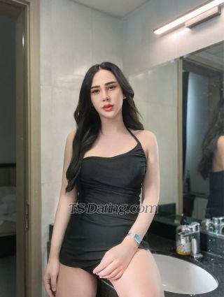 trans girl Candymaxim 2353472