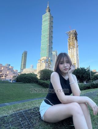 trans girl Carenpeem 9655972 trans girl Carenpeem 9655972