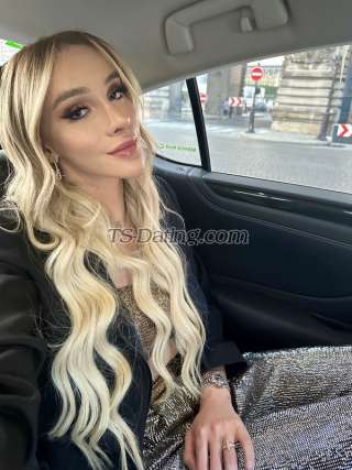 trans girl Mariaclara 6024958