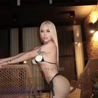 trans girl CarrieColby 0018868 trans girl CarrieColby 0018868