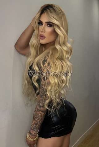 trans girl CataVersace 3833212